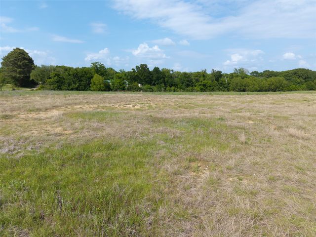 762 E Main Street, Gun Barrel City, TX 75156