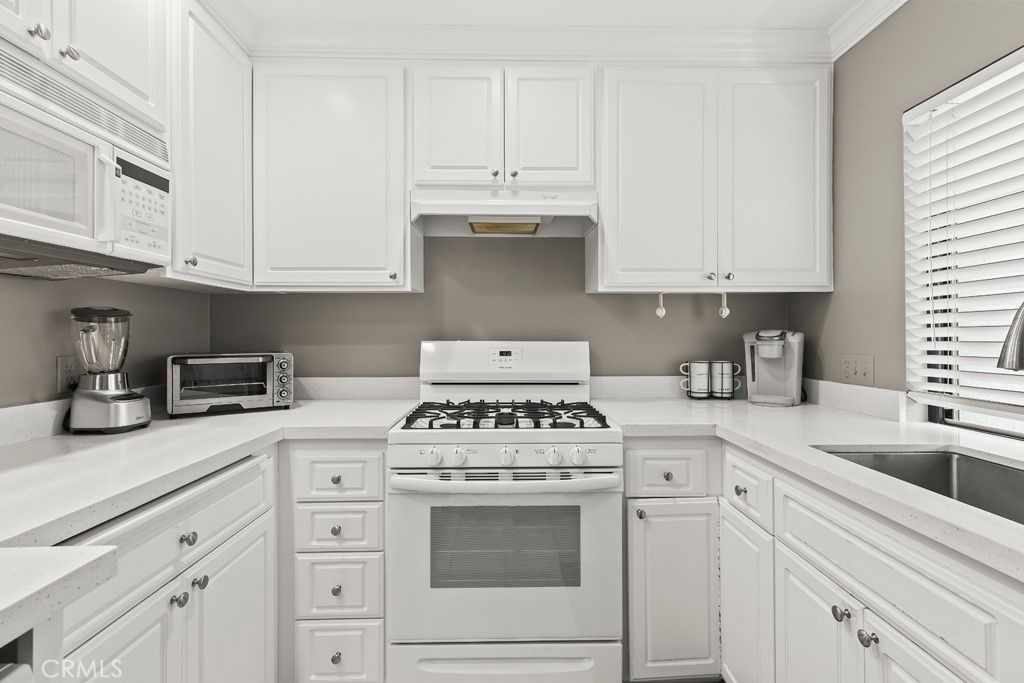 Image 14 of property listing at 48652 Desert Flower Drive, Palm Desert, CA 92260