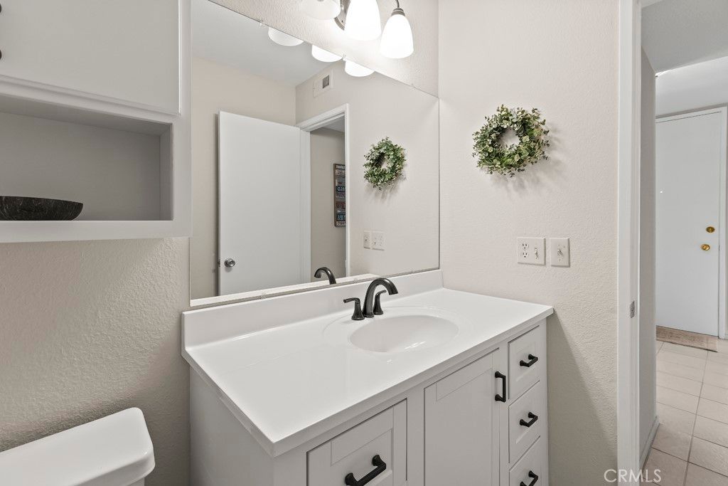 Image 32 of property listing at 48652 Desert Flower Drive, Palm Desert, CA 92260