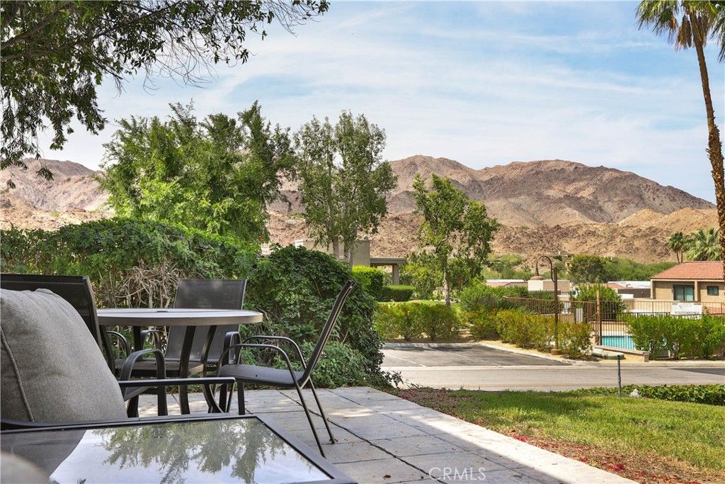 Image 41 of property listing at 48652 Desert Flower Drive, Palm Desert, CA 92260