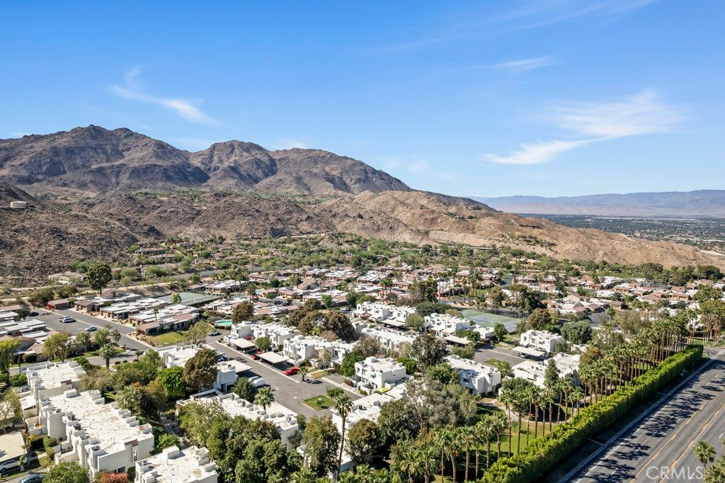 Image 47 of property listing at 48652 Desert Flower Drive, Palm Desert, CA 92260