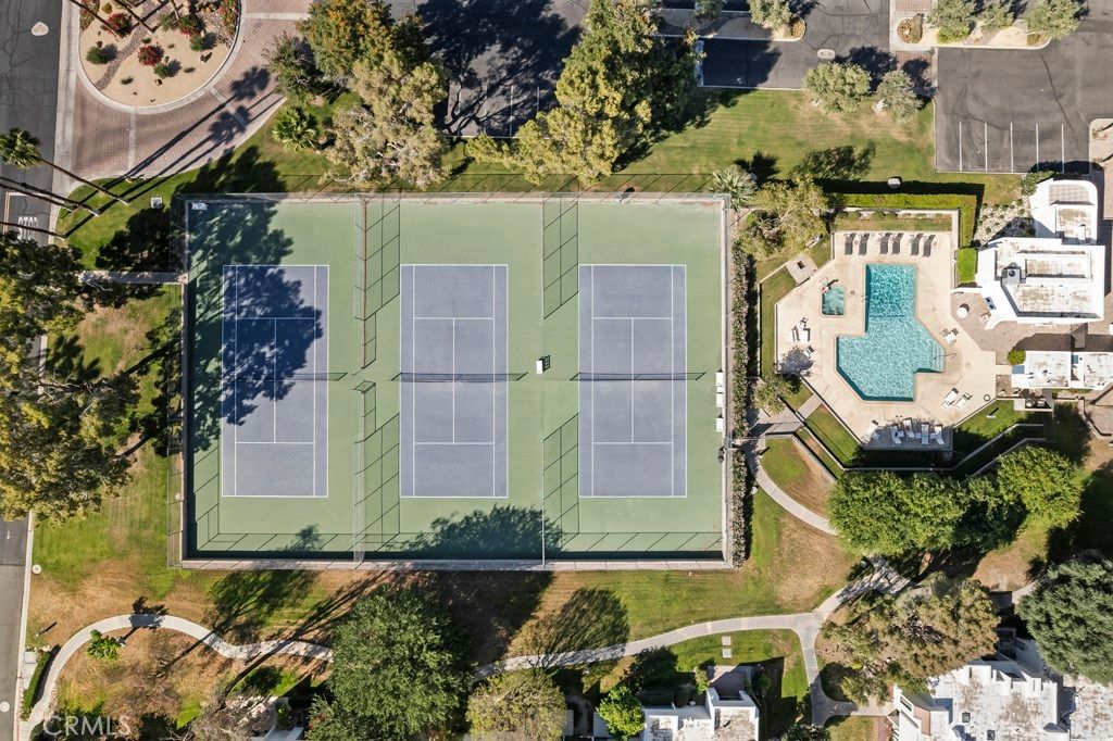 Image 50 of property listing at 48652 Desert Flower Drive, Palm Desert, CA 92260