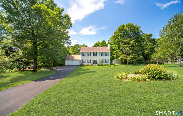 20 Holly Bush Lane, Norwich, CT 06360