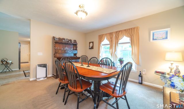 20 Holly Bush Lane, Norwich, CT 06360