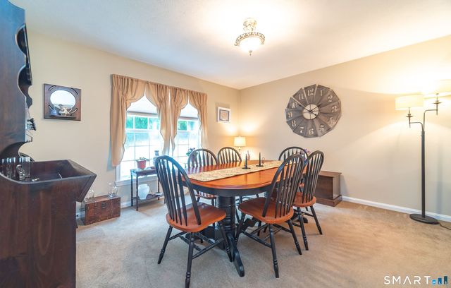 20 Holly Bush Lane, Norwich, CT 06360