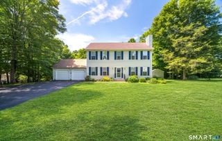 20 Holly Bush Lane, Norwich, CT 06360