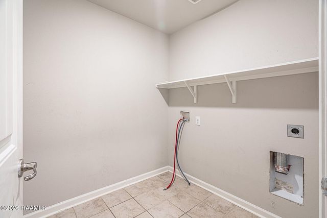 206 Chestnut Oak Drive, Lafayette, LA 70507