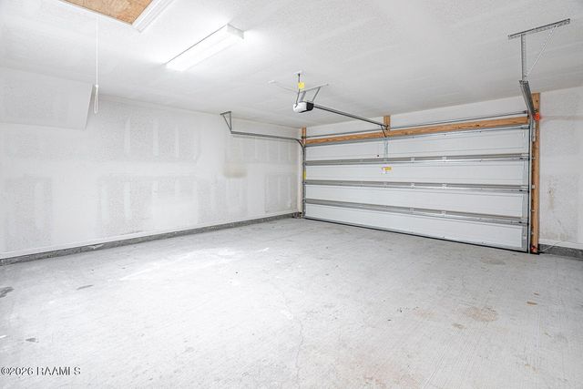 206 Chestnut Oak Drive, Lafayette, LA 70507