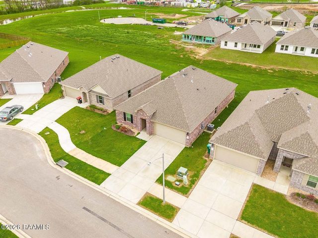 206 Chestnut Oak Drive, Lafayette, LA 70507