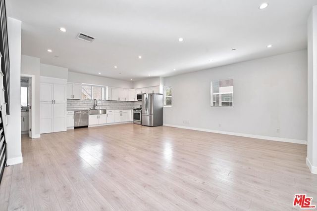 1143 Irolo Street, Los Angeles, CA 90006