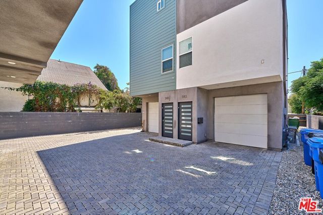 1143 Irolo Street, Los Angeles, CA 90006