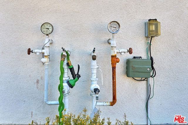 1143 Irolo Street, Los Angeles, CA 90006