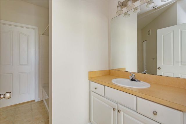 12849 MADISON POINT CIRCLE 201, Orlando, FL 32821