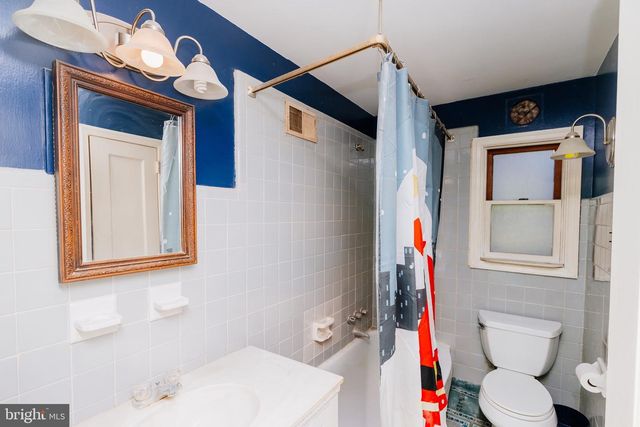 29 CADWALLADER CT, Yardley, PA 19067