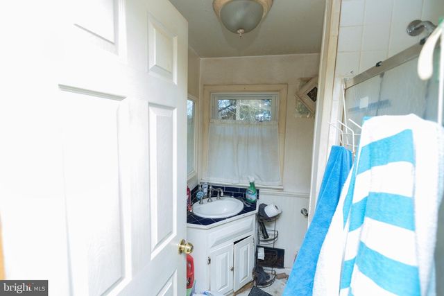 29 CADWALLADER CT, Yardley, PA 19067