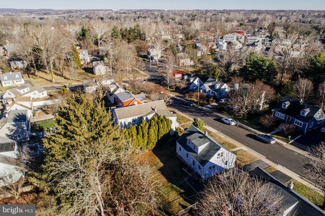 29 CADWALLADER CT, Yardley, PA 19067