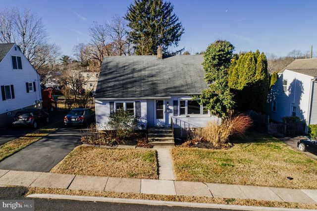 29 CADWALLADER CT, Yardley, PA 19067