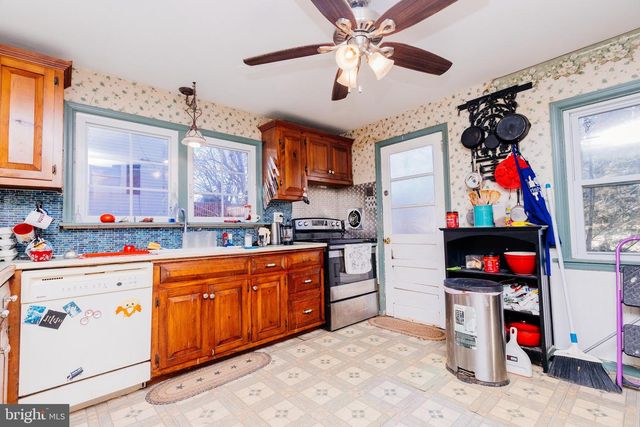 29 CADWALLADER CT, Yardley, PA 19067