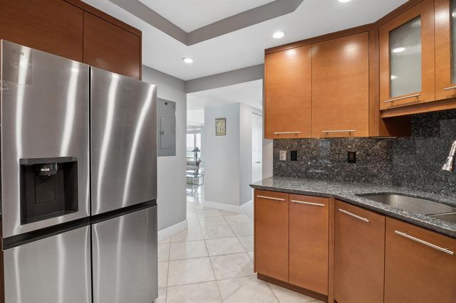 2100 S Ocean Lane 703, Fort Lauderdale, FL 33316