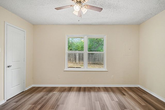 1815 Lipscomb Street, Fort Worth, TX 76110