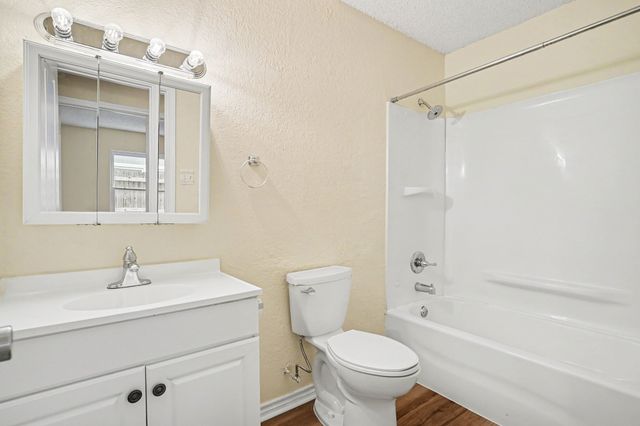 1815 Lipscomb Street, Fort Worth, TX 76110