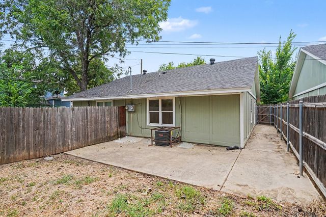 1815 Lipscomb Street, Fort Worth, TX 76110
