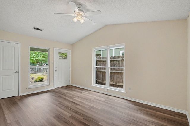 1815 Lipscomb Street, Fort Worth, TX 76110
