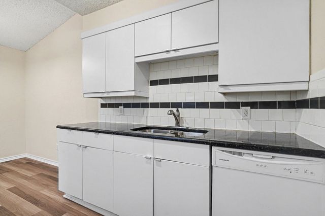 1815 Lipscomb Street, Fort Worth, TX 76110