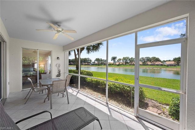 6815 Ascot DR 102, Naples, FL 34113