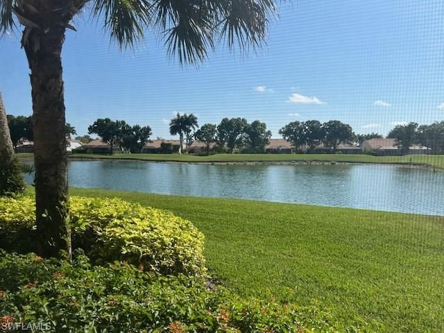 6815 Ascot DR 102, Naples, FL 34113