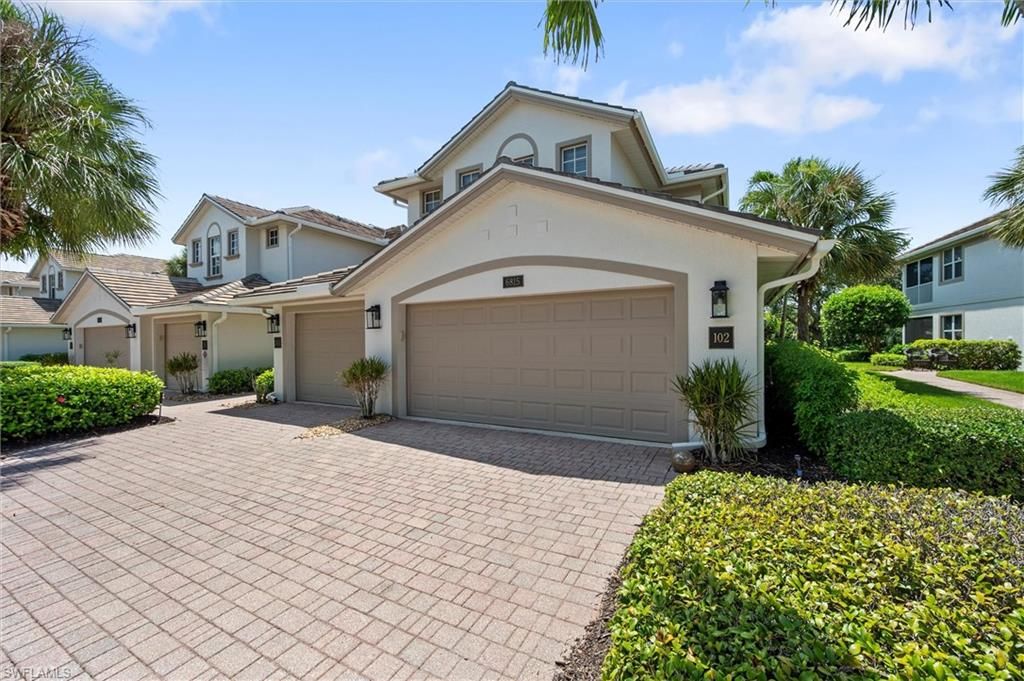 6815 Ascot DR 102, Naples, FL 34113