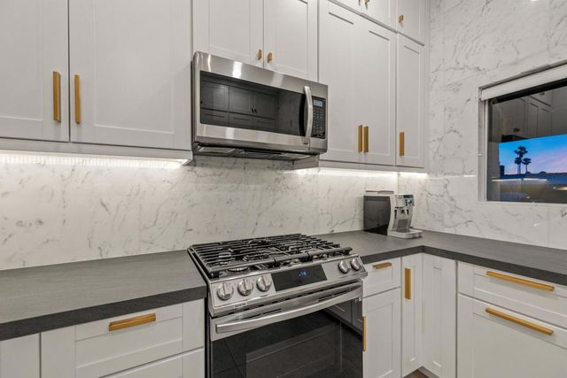 73905 Flagstone Lane, Palm Desert, CA 92260