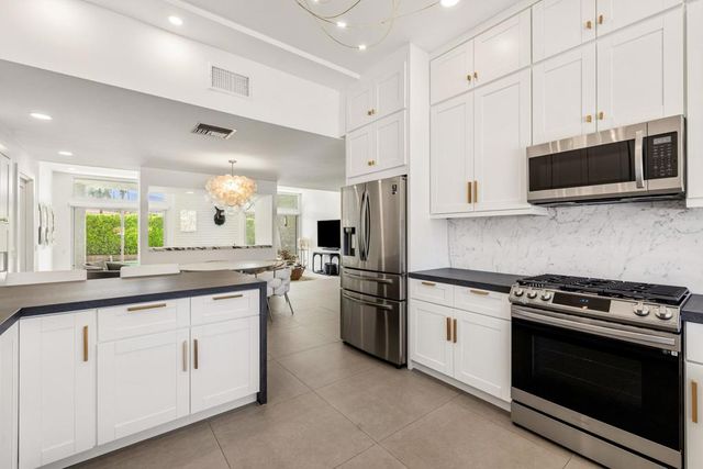 73905 Flagstone Lane, Palm Desert, CA 92260