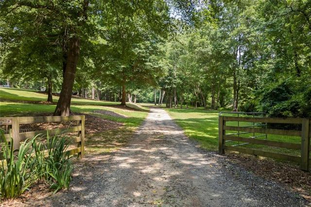 3651 Chandler Haulk Road, Loganville, GA 30052