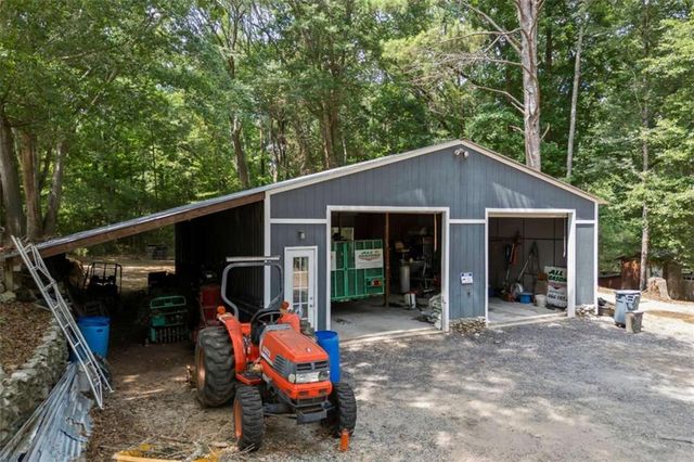 3651 Chandler Haulk Road, Loganville, GA 30052