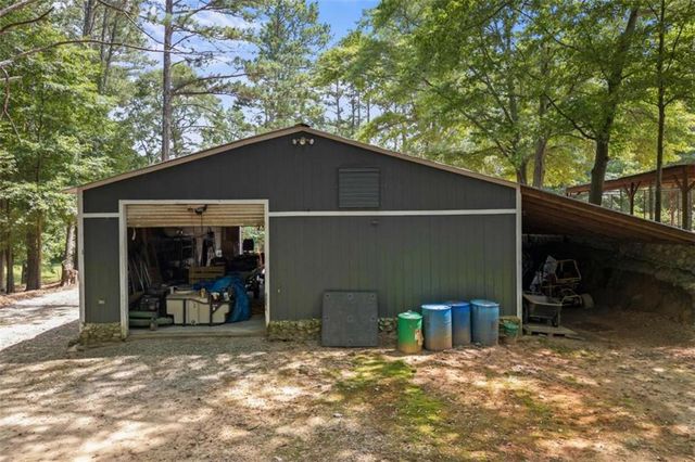 3651 Chandler Haulk Road, Loganville, GA 30052