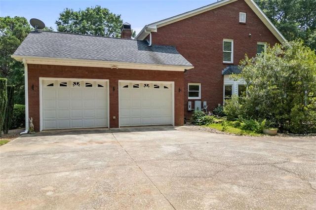 3651 Chandler Haulk Road, Loganville, GA 30052