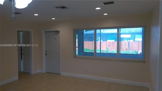 1926 Rodman St 1, Hollywood, FL 33020