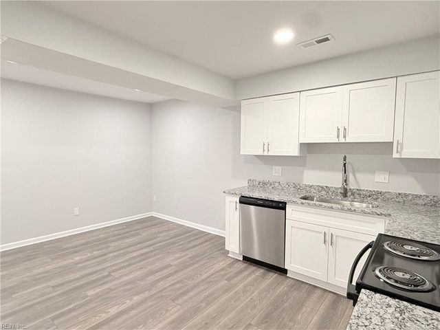 2134 Point Hollow CT, Virginia Beach, VA 23455