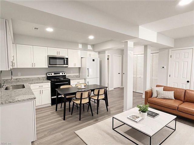 2134 Point Hollow CT, Virginia Beach, VA 23455