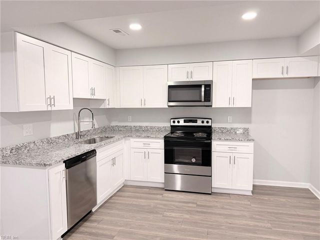 2134 Point Hollow CT, Virginia Beach, VA 23455