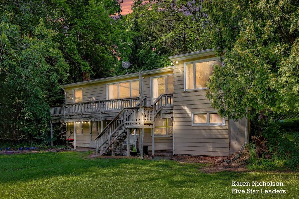 7950 96th Street SE, Alto, MI 49302