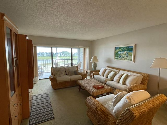 4838 Esedra Court 304, Lake Worth, FL 33467