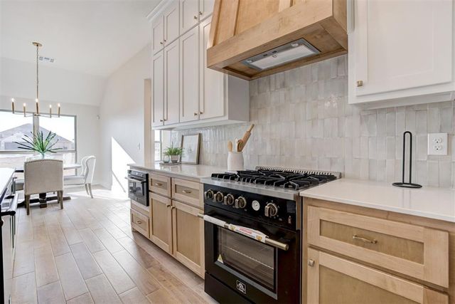 11908 NW 120th Street, Yukon, OK 73099