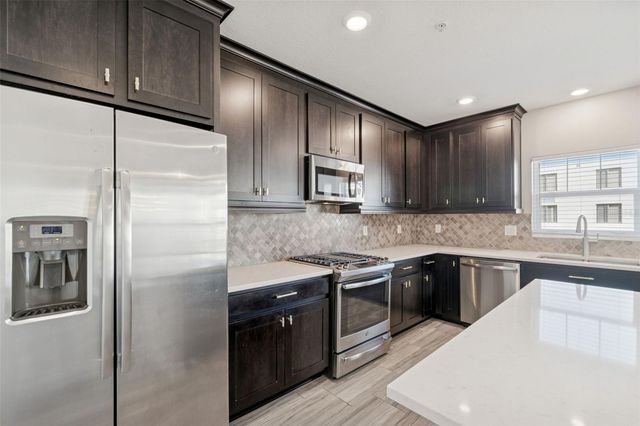 4921 W PAUL AVENUE 4, Tampa, FL 33611