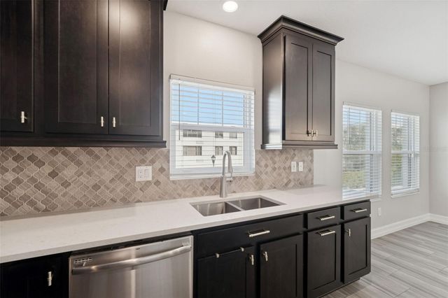 4921 W PAUL AVENUE 4, Tampa, FL 33611