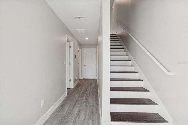 4921 W PAUL AVENUE 4, Tampa, FL 33611