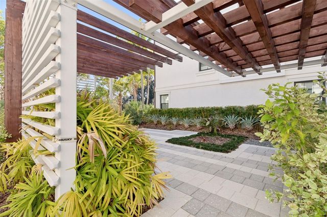 4921 W PAUL AVENUE 4, Tampa, FL 33611