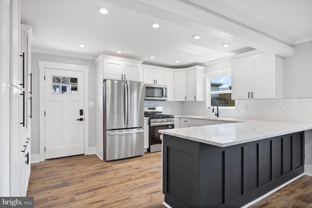5915 JOHNNYCAKE RD, Gwynn Oak, MD 21207
