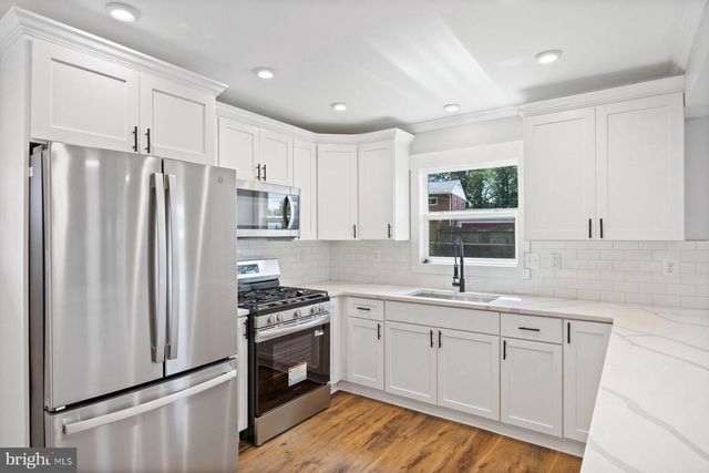 5915 JOHNNYCAKE RD, Gwynn Oak, MD 21207